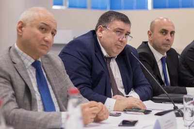Азербайджанская община помогает сидящим на самоизоляции пенсионерам Свердловской области