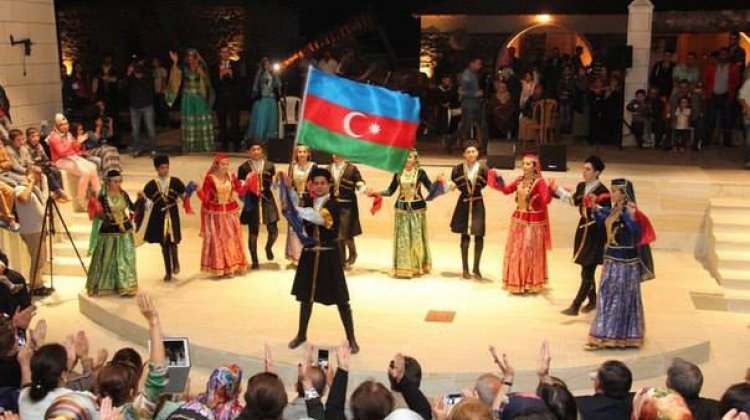 Яллы — азербайджанский народный танец