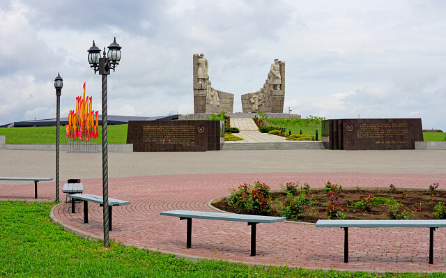 В Ростовской области состоялось открытие нового военно-исторического комплекса ВОВ «Самбекские высоты»