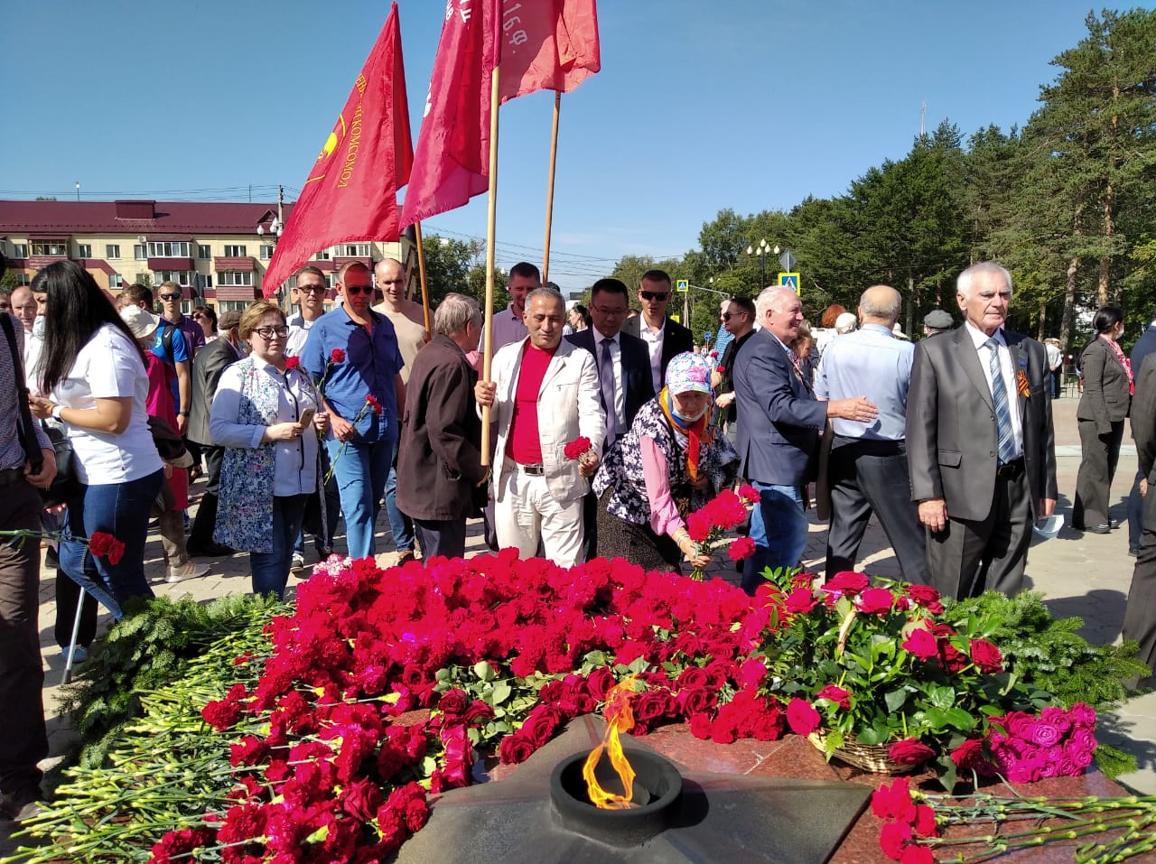 Представители РО АМКА «Единство» под руководством Шахвалада Гасумова приняли активное участие в торжественном Военном параде