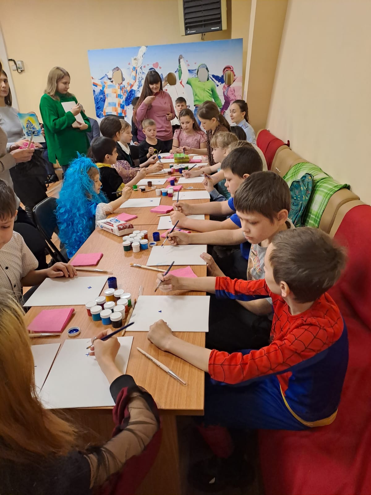 Хабаровские азербайджанцы провели новогоднюю благотворительную акцию для детей