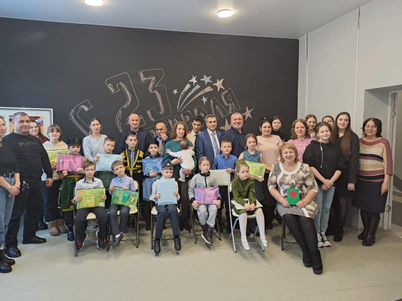ХКОО «Содружество Азербайджанцев» провела благотворительную акцию для детей мобилизованных