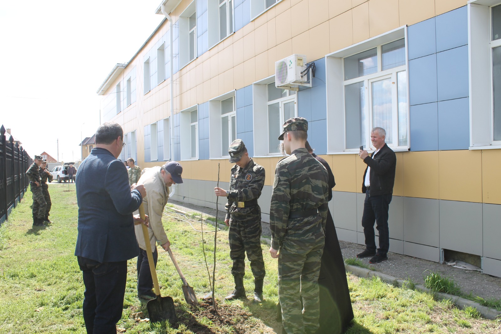 Астраханские азербайджанцы активно участвуют в международной акции “Сад памяти”