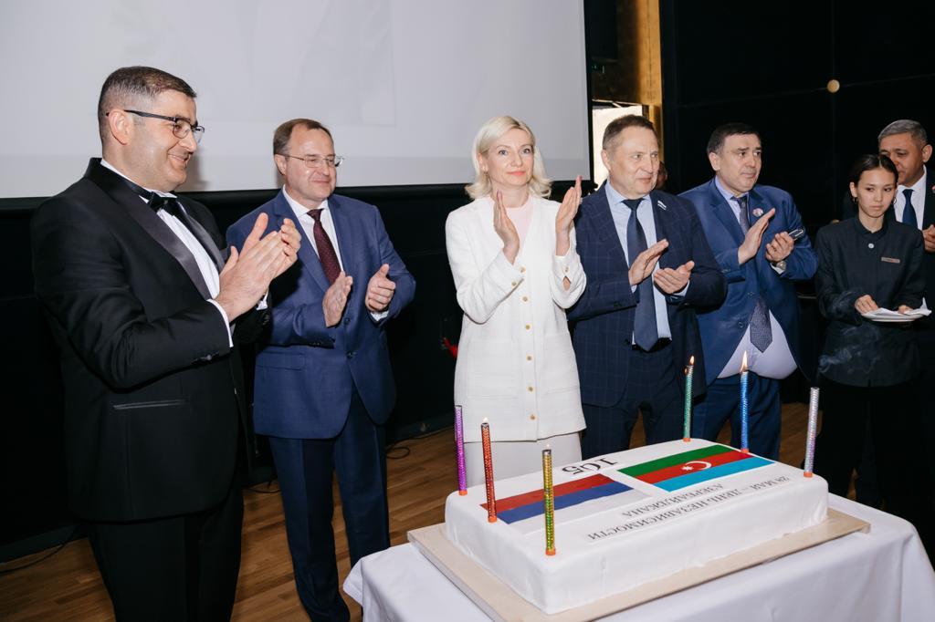 В Екатеринбурге отметили День независимости Азербайджана и 100-летие со дня рождения общенационального лидера Гейдара Алиева