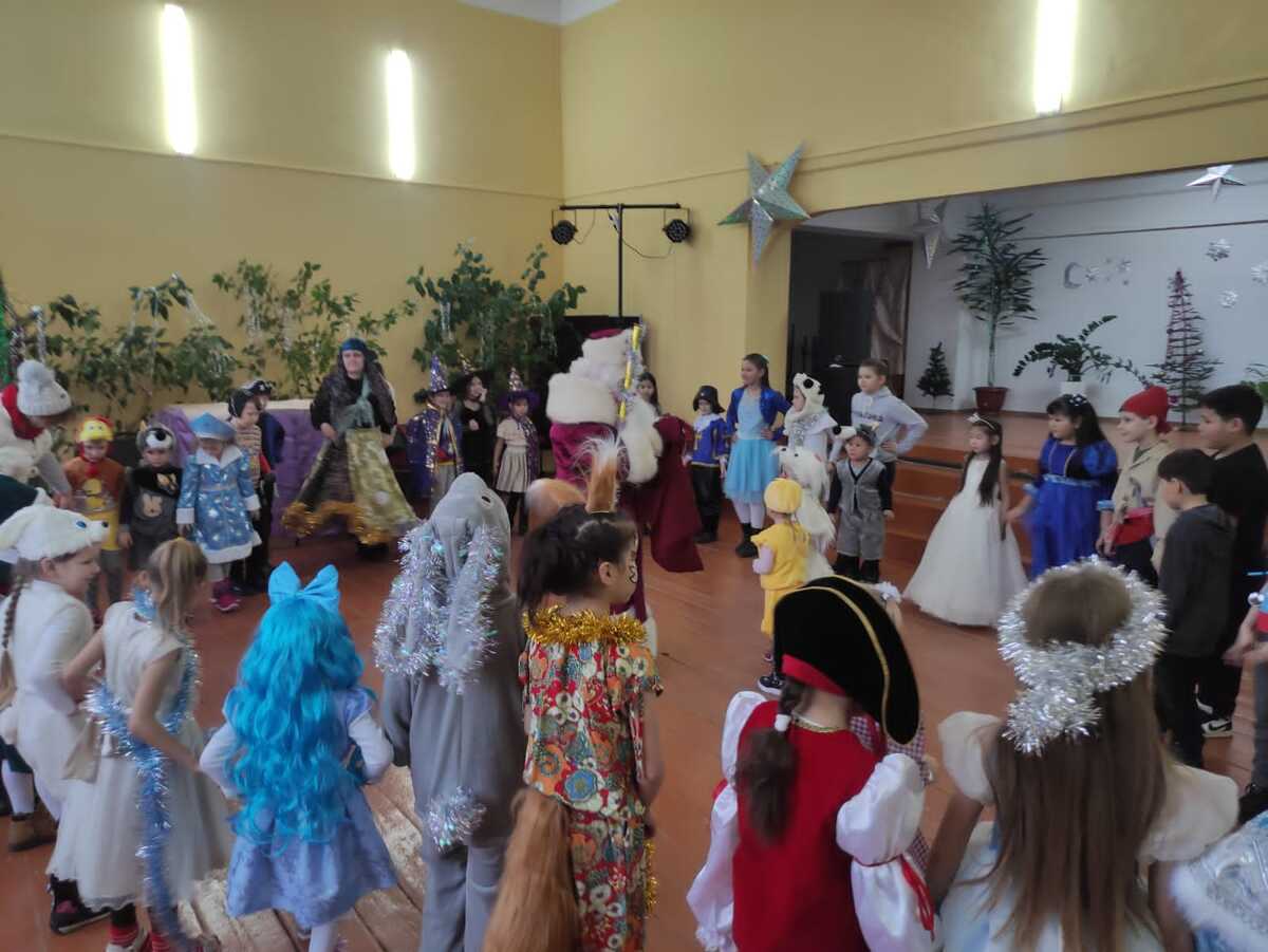 В Оренбургской области для детей организовали волшебный новогодний праздник